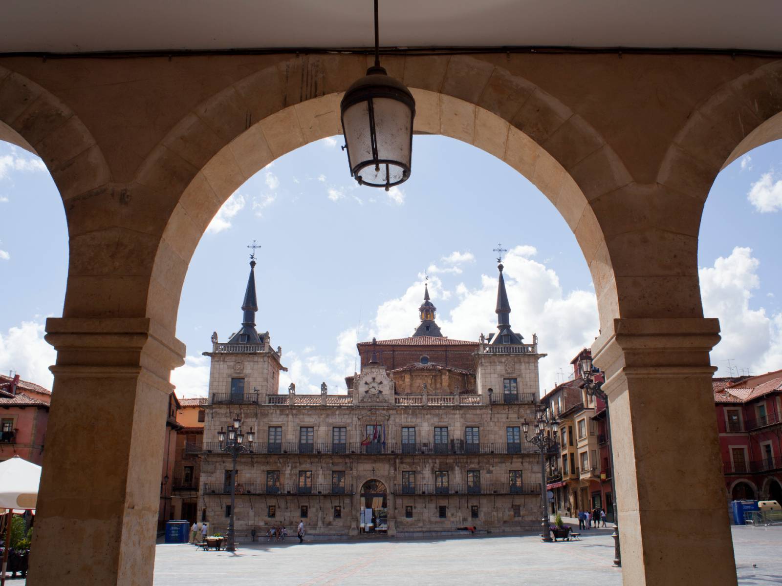 Plaza Mayor de León (España). Foto: iStock