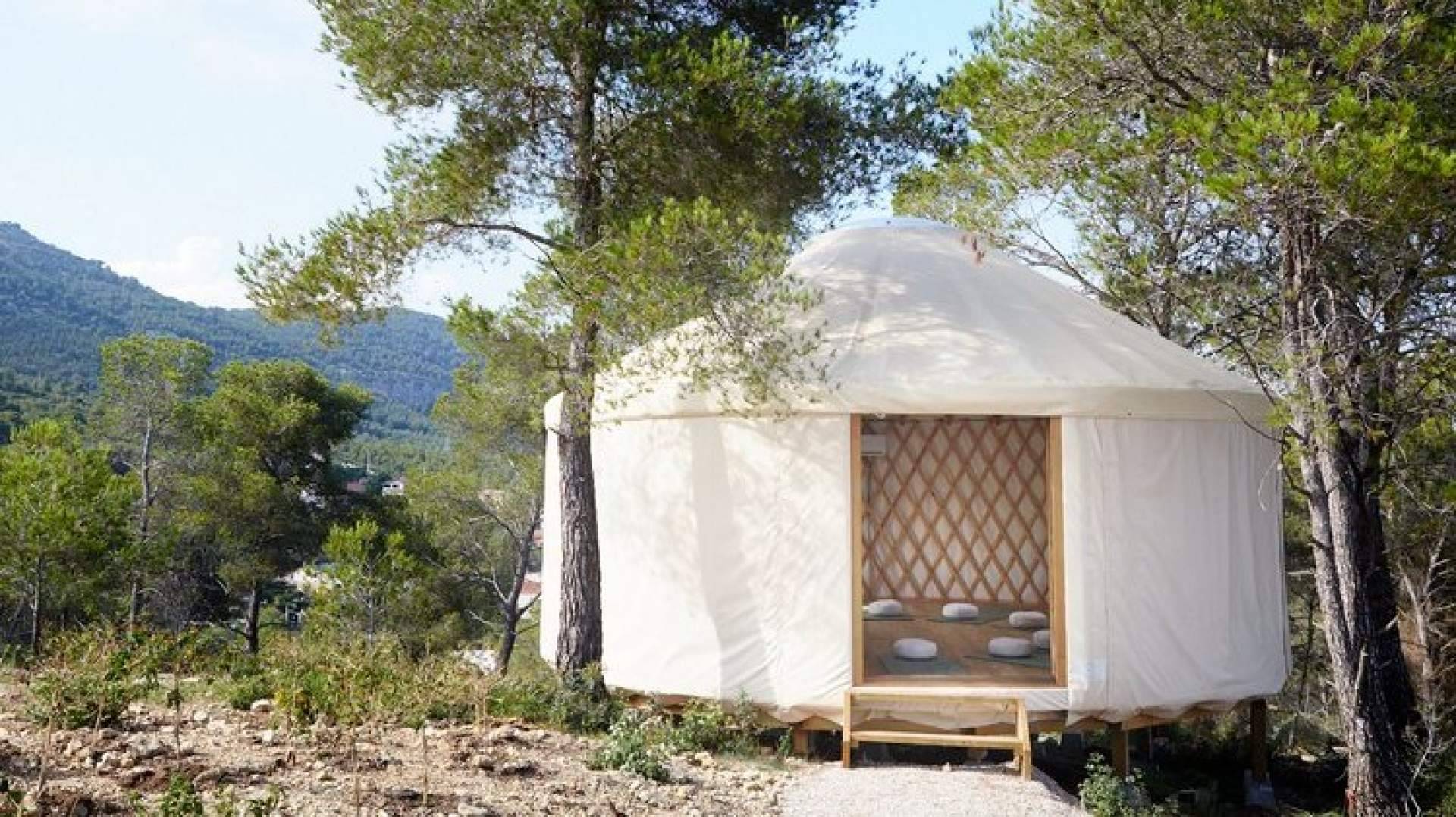 Celtic Yurts; La solución prefabricada y rápida a la vivienda que se puede montar sin pedir permisos