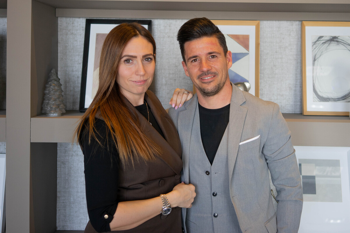 Jairo Robles y Alba Fernández. Brokers de REMAX Vetusta
