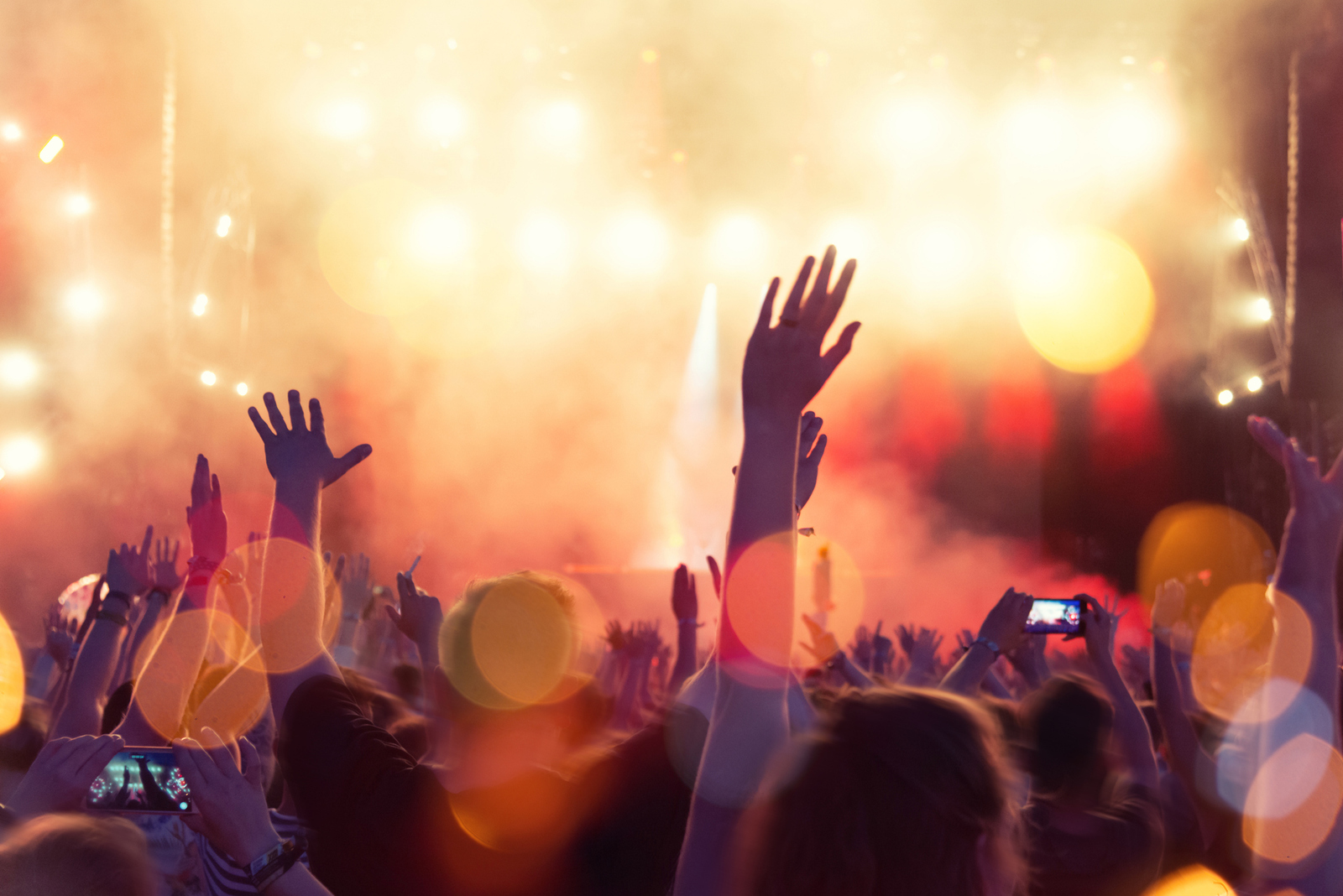 El ocio ha cambiado: del scroll a la pista. ¿Por qué ya decidimos salir de fiesta antes de salir de casa?