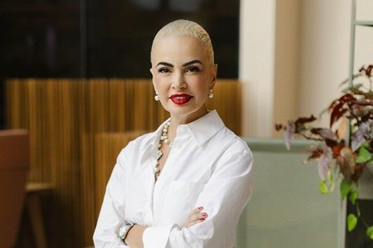 Steelcase nombra presidenta a Irene Tasi, una experimentada líder en crecimiento